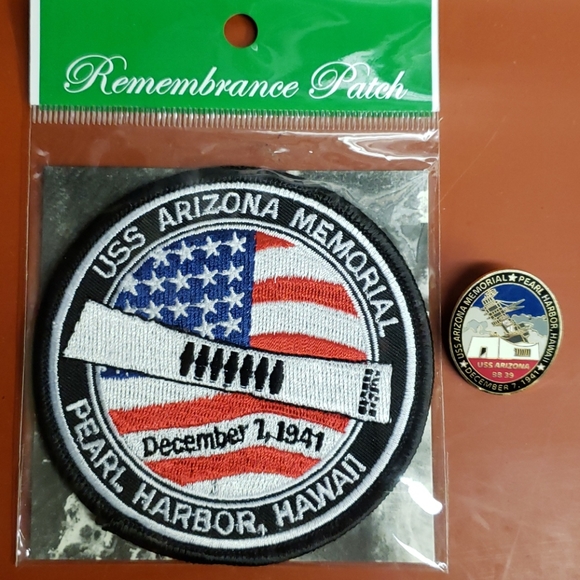 USS Arizona Patch and Pin - Picture 1 of 6